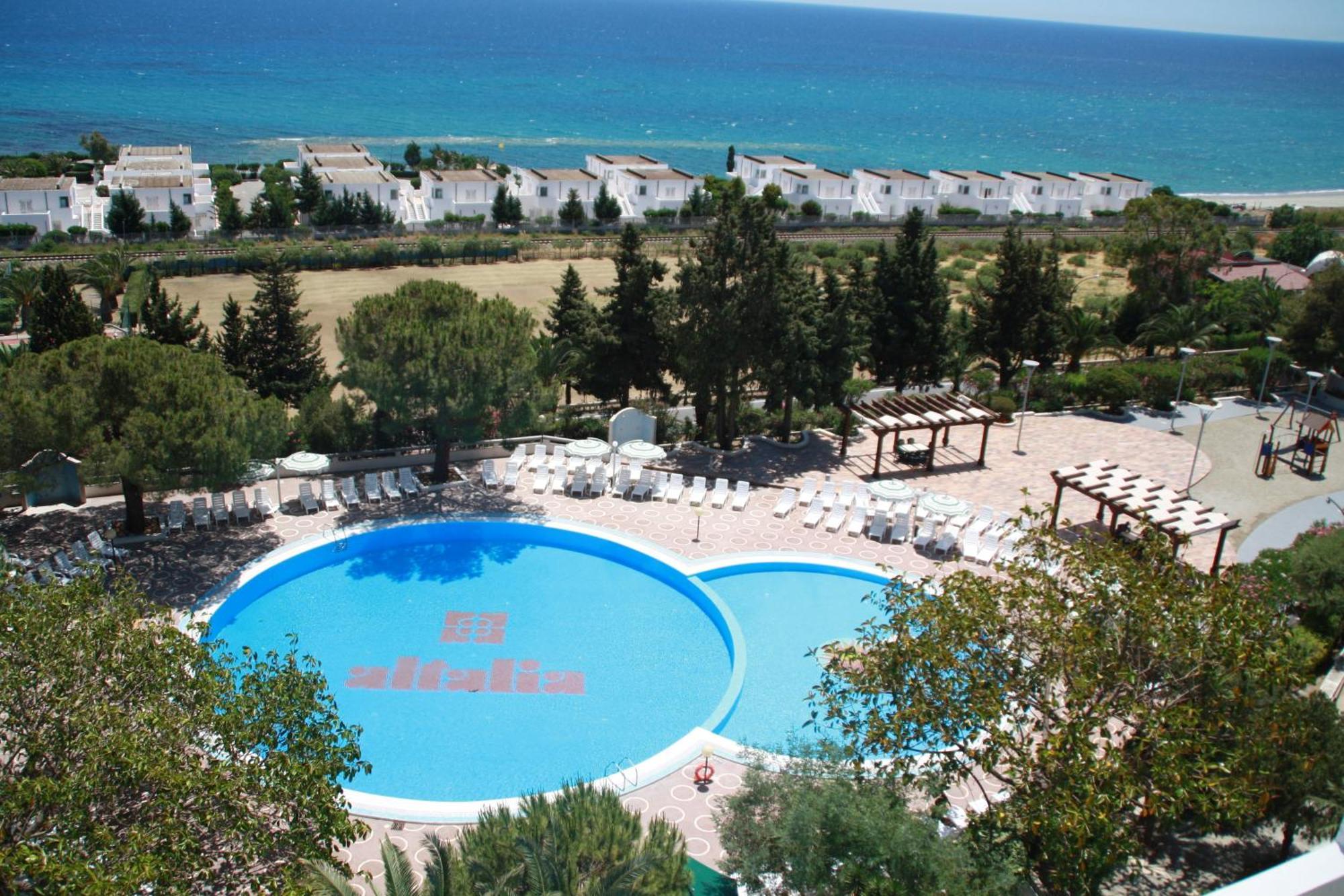 Hotel Villaggio Club Altalia Brancaleone Экстерьер фото