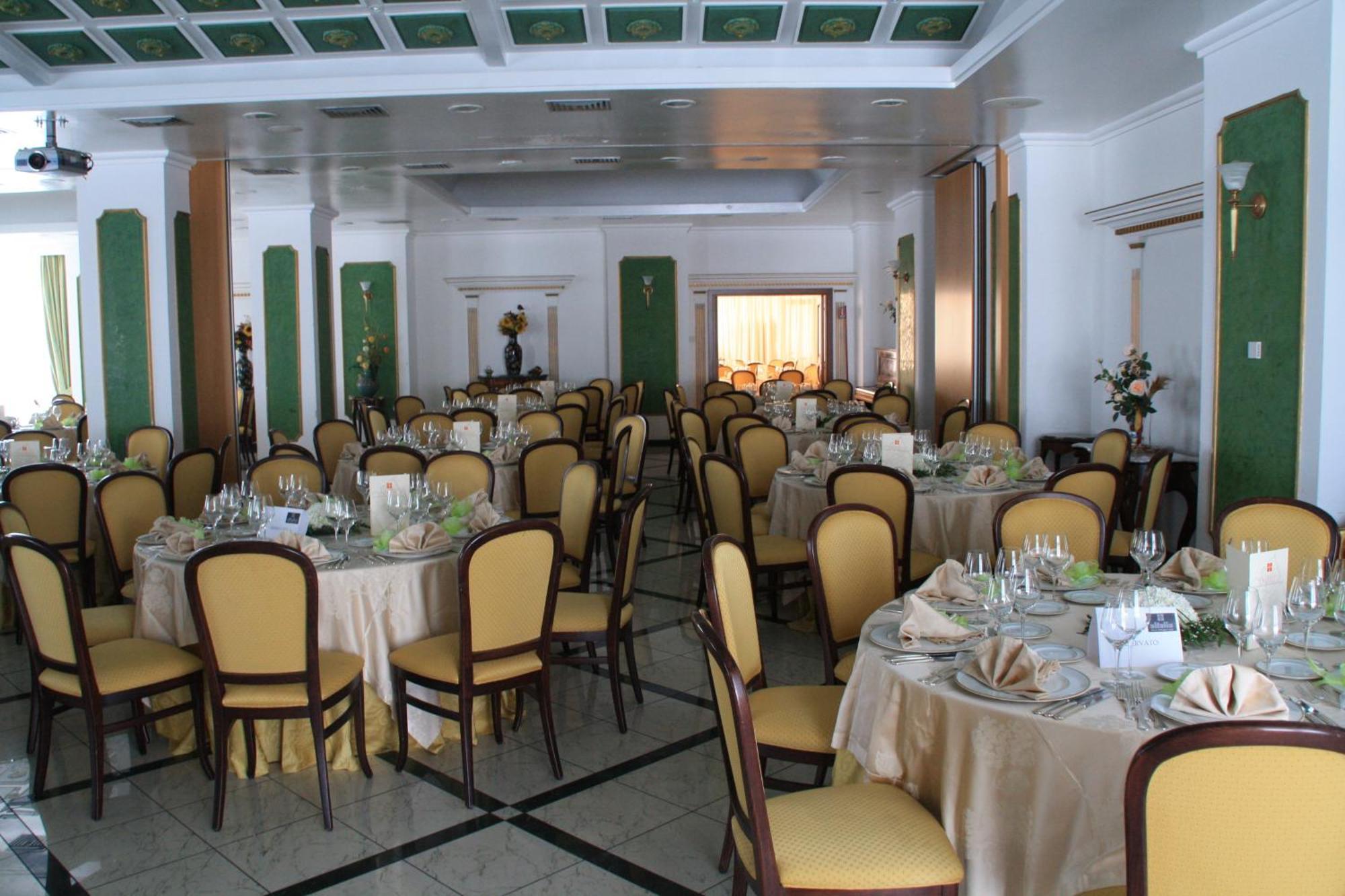 Hotel Villaggio Club Altalia Brancaleone Экстерьер фото