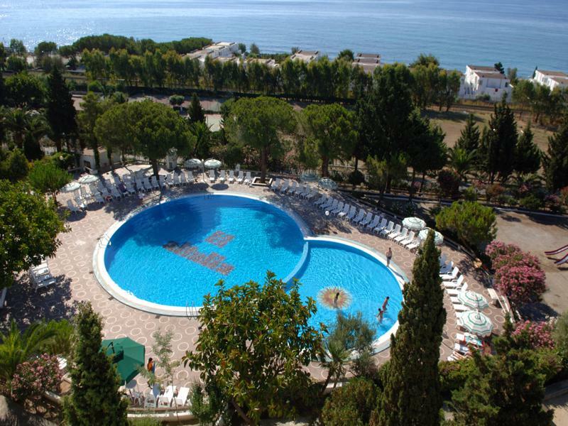 Hotel Villaggio Club Altalia Brancaleone Экстерьер фото